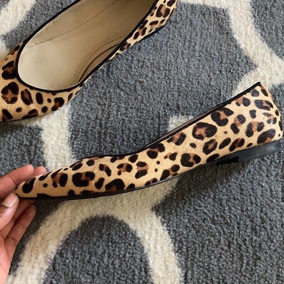 ❌SOLD ❌Marc Fischer leopard print flats. - Picture 2 of 3